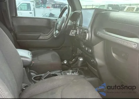 2017 Jeep Wrangler Unlimited Sport 4X4 z USA, uszkodzony, nr VIN 1C4BJWDG3HL749370